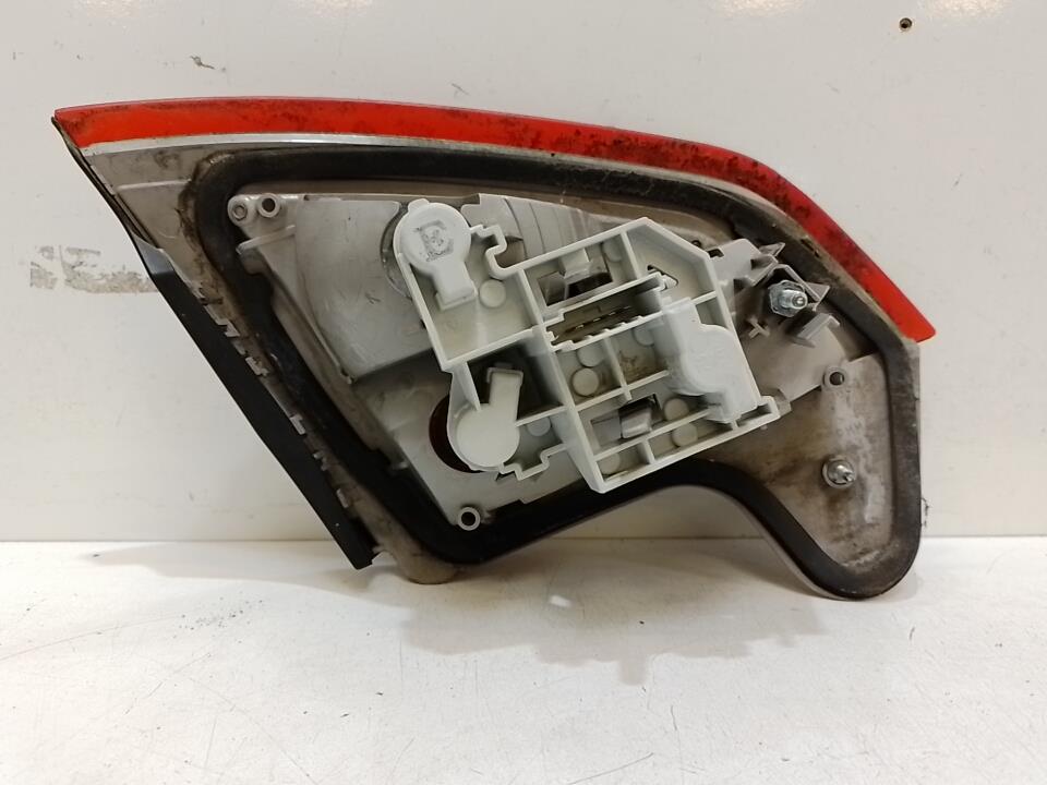 Feu arriere secondaire droit (feux) FORD MONDEO 3 PHASE 1 Diesel - 1