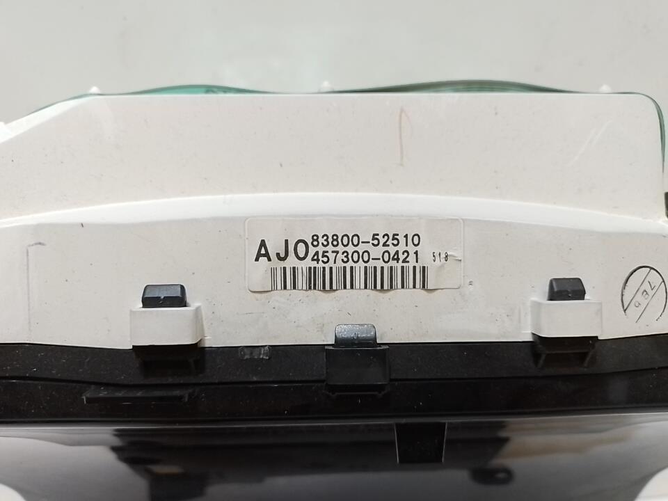 Compteur TOYOTA YARIS VERSO PHASE 1 Essence - 1