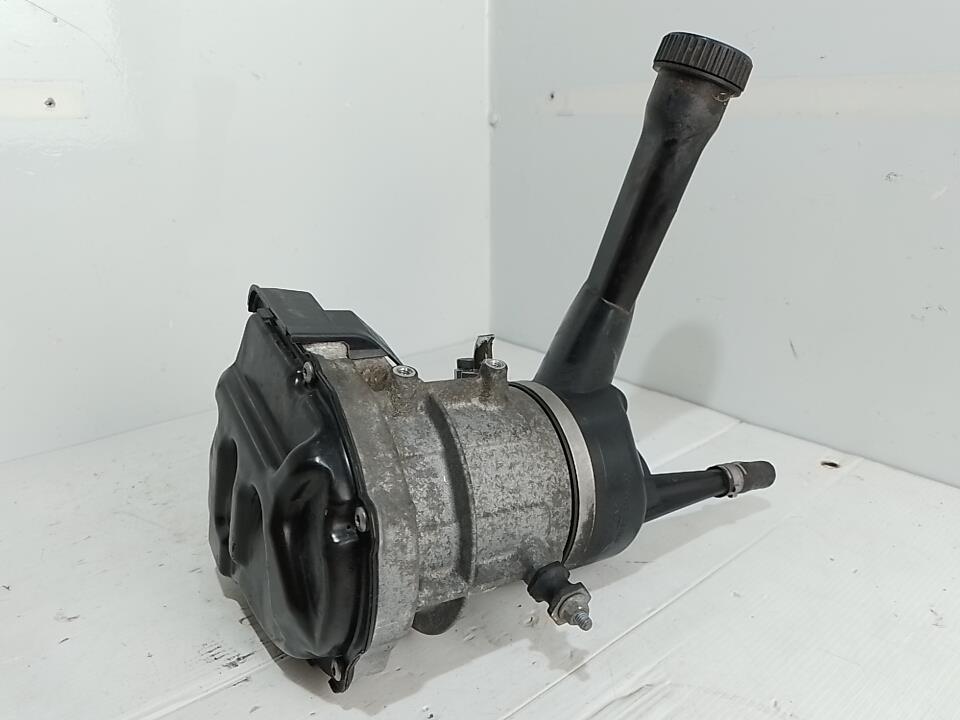 Pompe de direction PEUGEOT 308 1 PHASE 2 Diesel - 1
