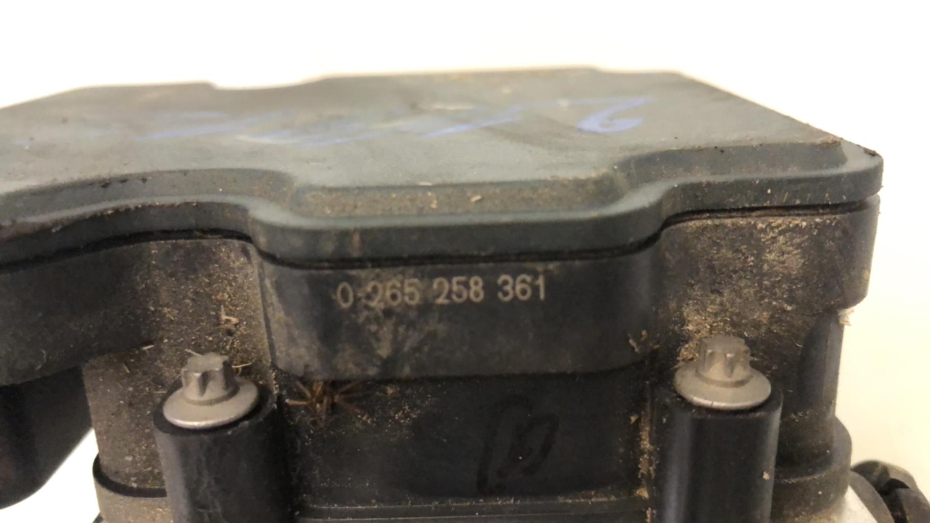 Bloc ABS (freins anti-blocage) CITROEN C3 3 PHASE 1 Diesel - 1