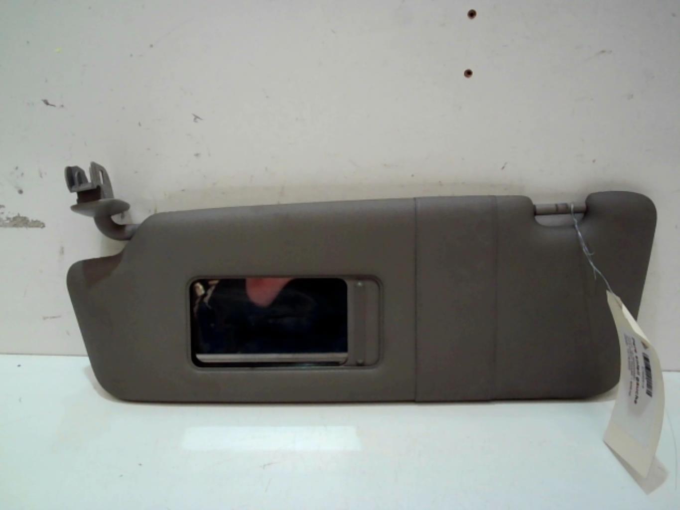 Pare soleil gauche AUDI A4 2 AVANT PHASE 1 BREAK Diesel - 1