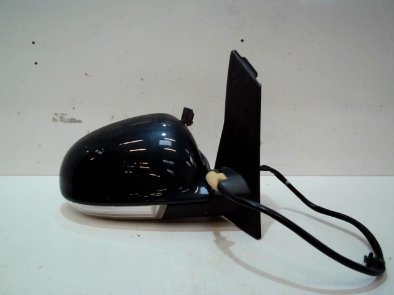 Retroviseur droit VOLKSWAGEN GOLF PLUS PHASE 1 Essence - 1