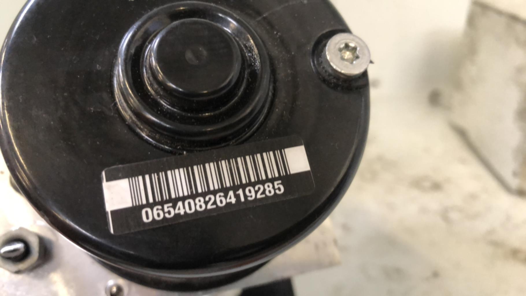 Bloc ABS (freins anti-blocage) BMW SERIE 1 E87 PHASE 2 Diesel - 1