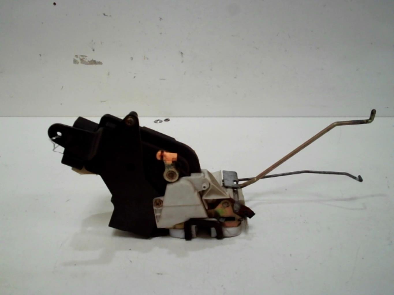 Serrure avant droit SUZUKI WAGON-R PHASE 2 Diesel - 1