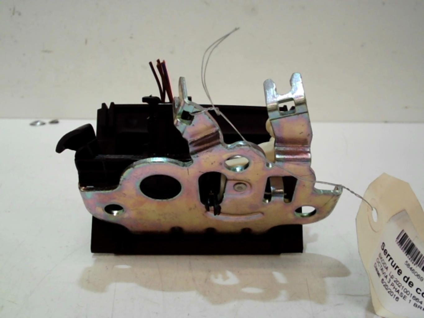 Serrure de coffre SKODA OCTAVIA 3 PHASE 1 BREAK Diesel - 1