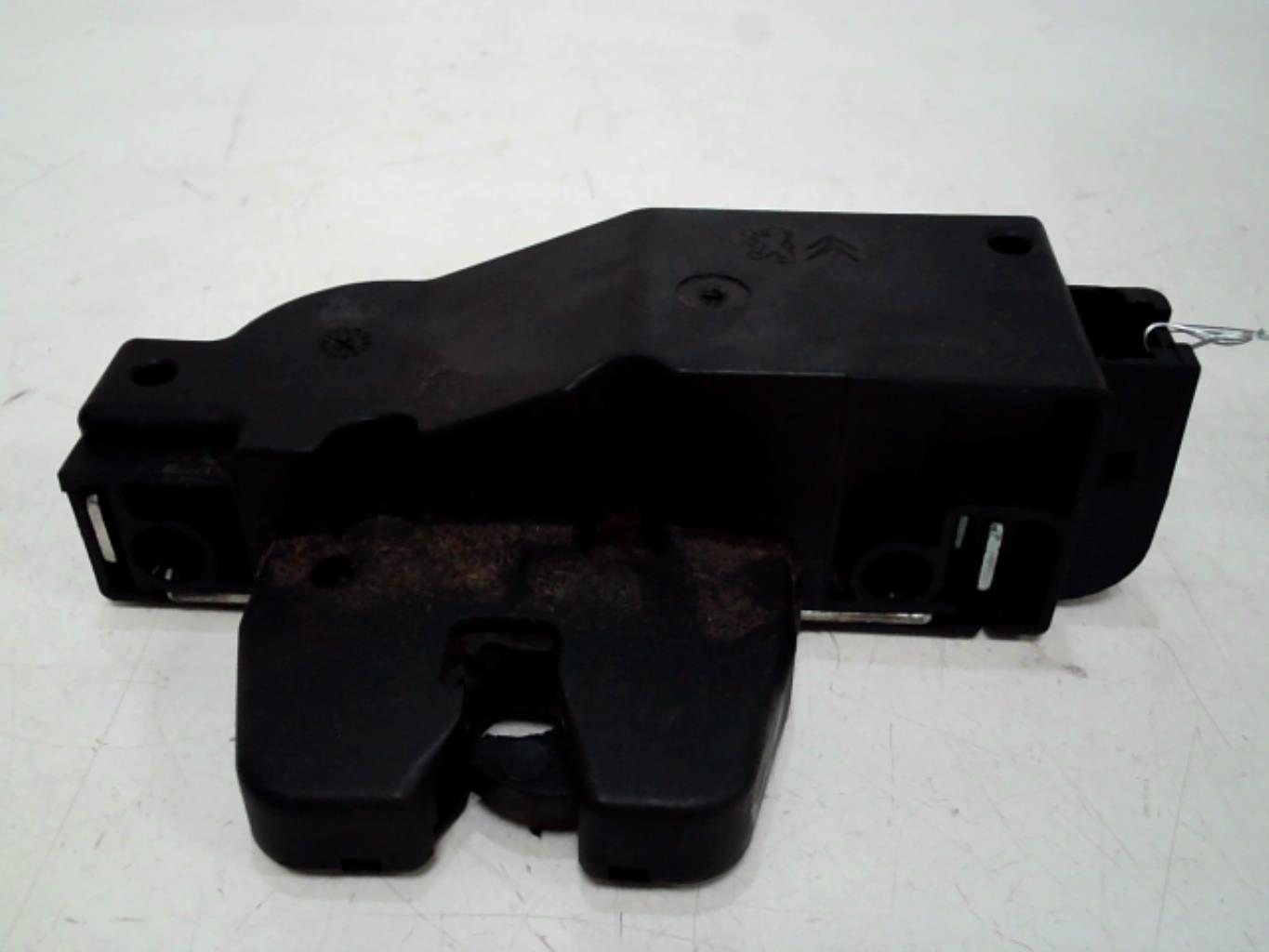 Serrure de coffre PEUGEOT 1007 Diesel - 1