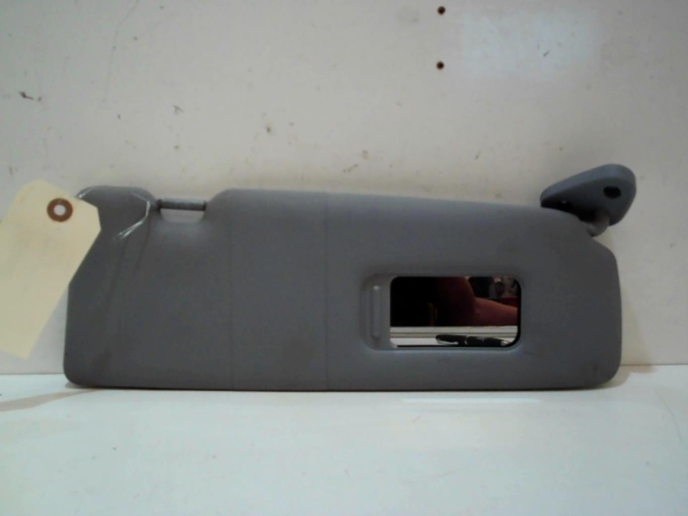 Pare soleil droit BMW SERIE 1 E87 PHASE 1 Diesel - 1