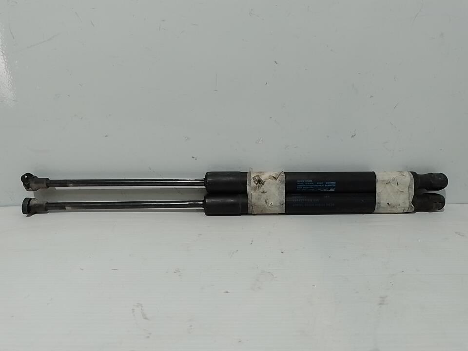 Verin de coffre VOLKSWAGEN GOLF 6 Diesel - 1