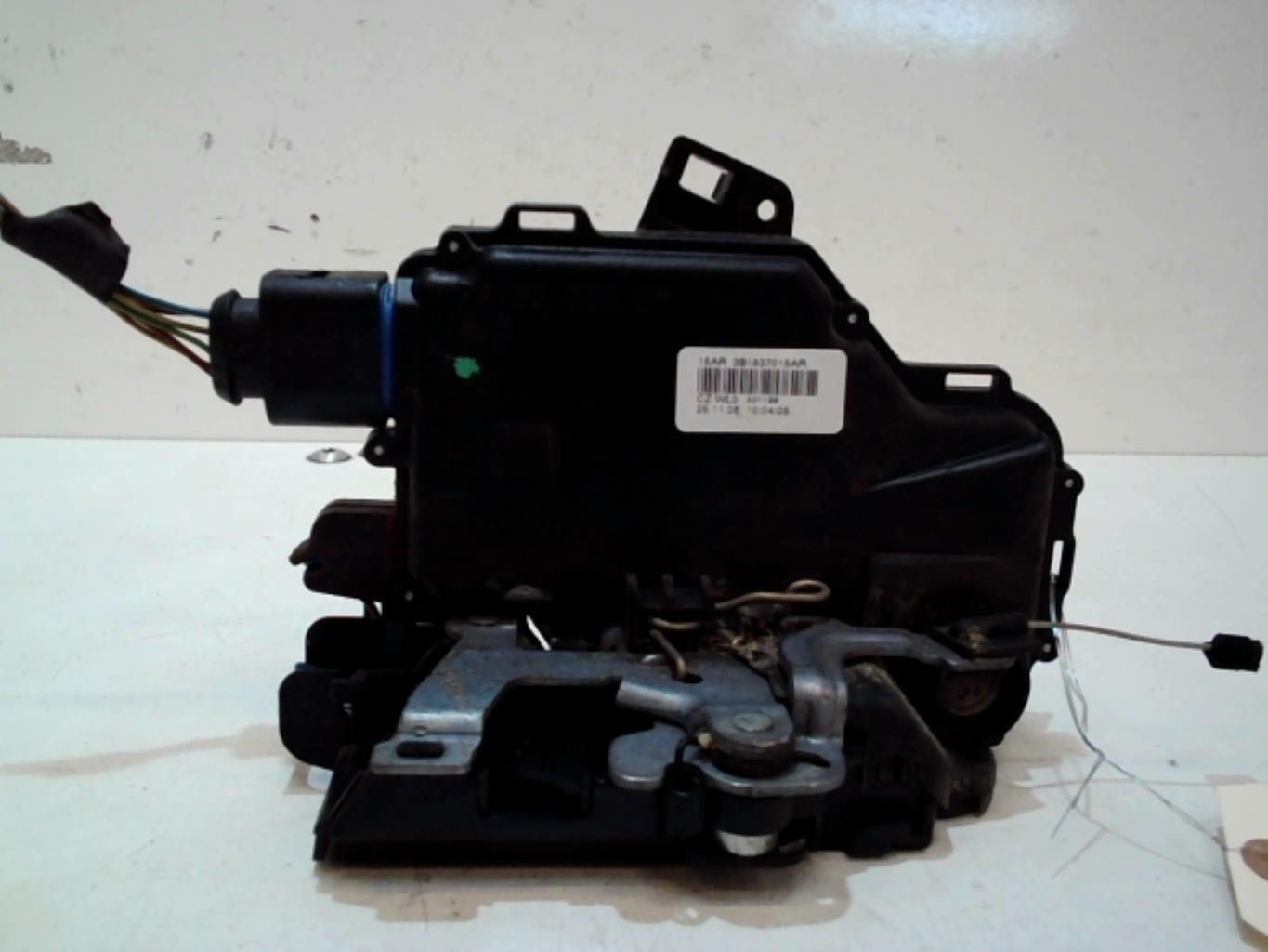 Serrure avant gauche SKODA FABIA 2 PHASE 1 BREAK Diesel - 1