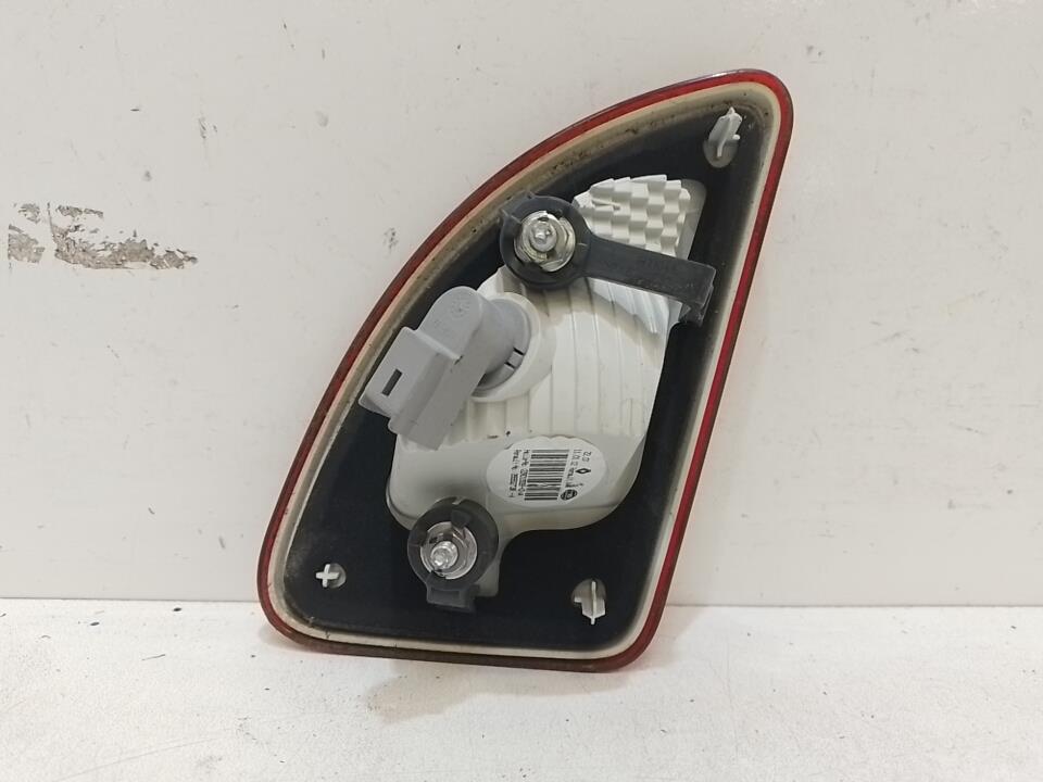 Feu arriere secondaire gauche (feux) RENAULT TWINGO 2 PHASE 2 Essence - 1