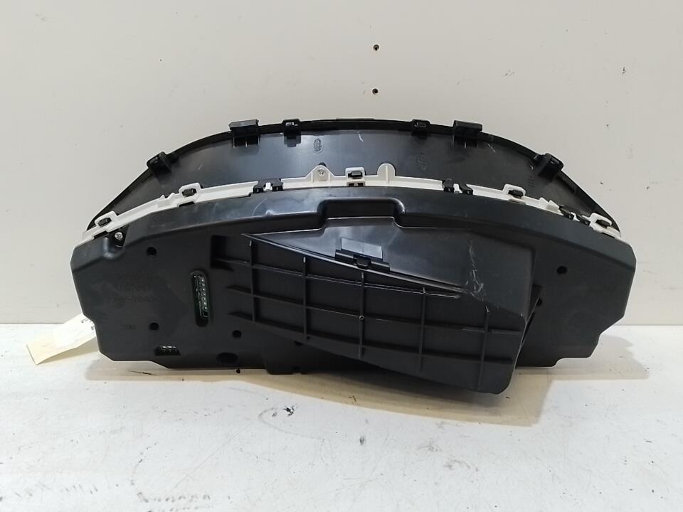 Compteur TOYOTA YARIS 2 PHASE 2 Essence - 1