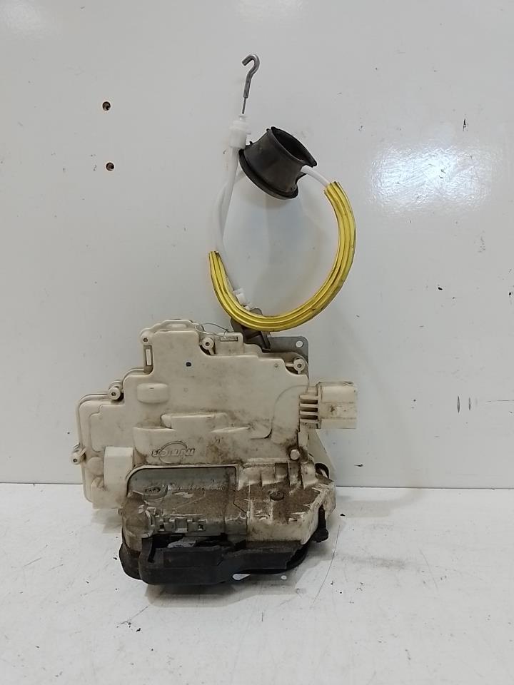 Serrure arriere droit AUDI A4 2 PHASE 2 Diesel - 1