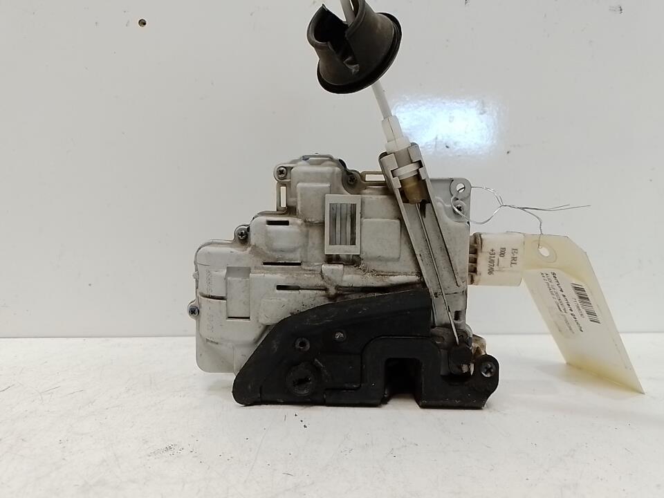 Serrure arriere gauche AUDI A4 2 PHASE 2 Diesel - 1