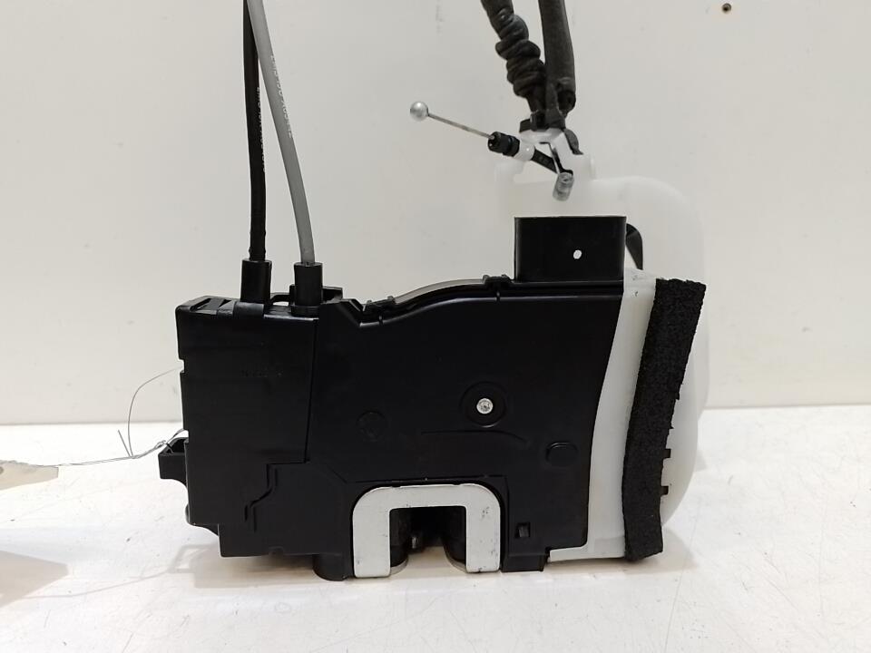 Serrure avant droit HYUNDAI IX 35 PHASE 2 Diesel - 1