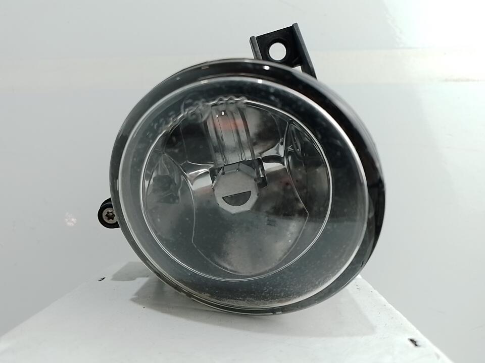 Anti brouillard droit (feux) VOLKSWAGEN FOX Essence - 1