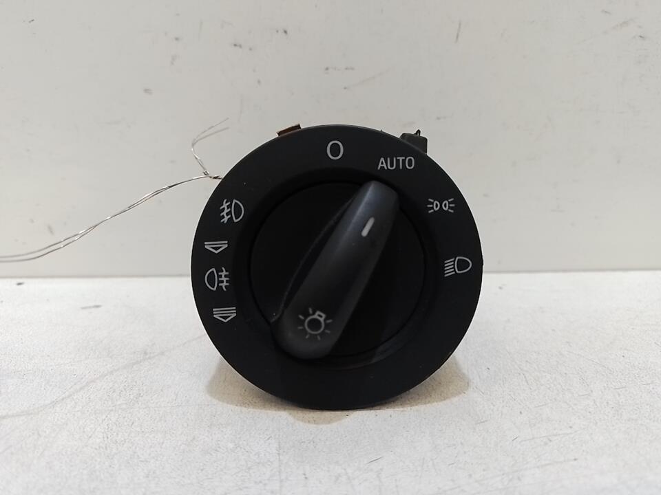Commande de phare AUDI A6 3 AVANT PHASE 1 BREAK Diesel - 1