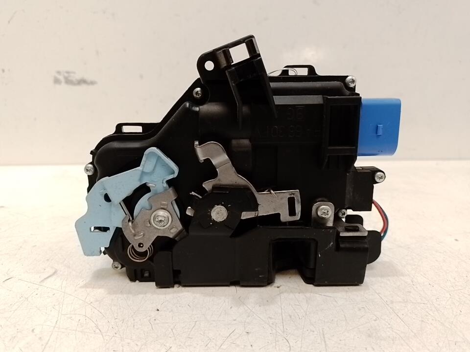 Serrure avant gauche SKODA OCTAVIA 2 PHASE 1 BREAK Diesel - 1