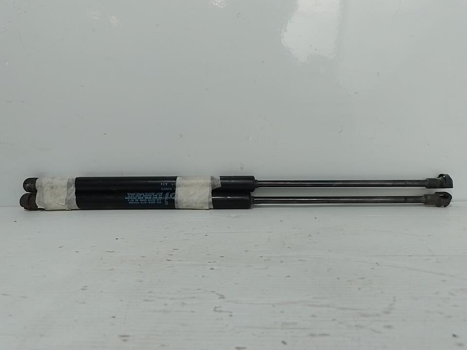 Verin de coffre VOLKSWAGEN FOX Essence - 1