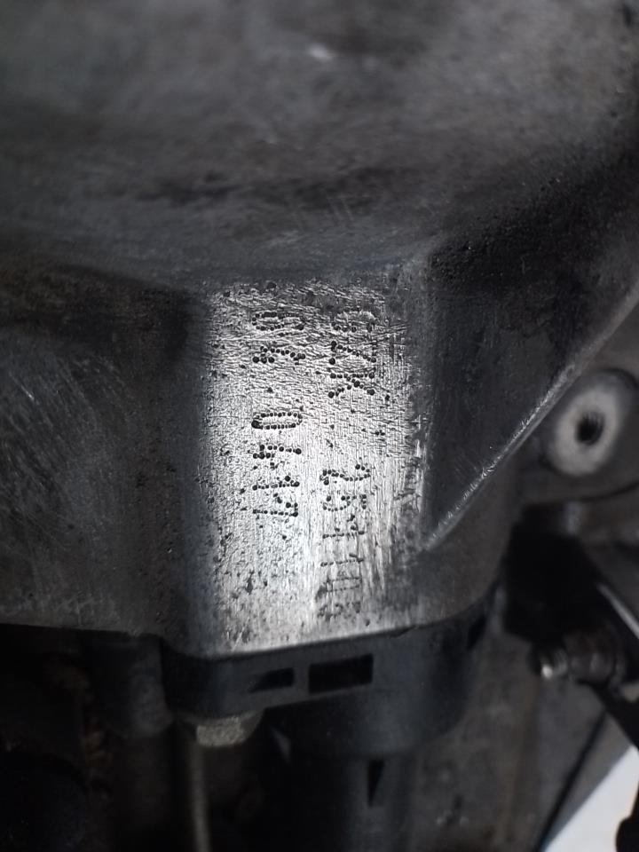 Boite de vitesses VOLKSWAGEN FOX Essence - 1