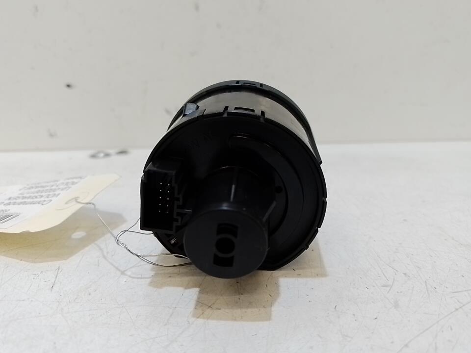 Commande de phare VOLKSWAGEN POLO 5 PHASE 2 Diesel - 1