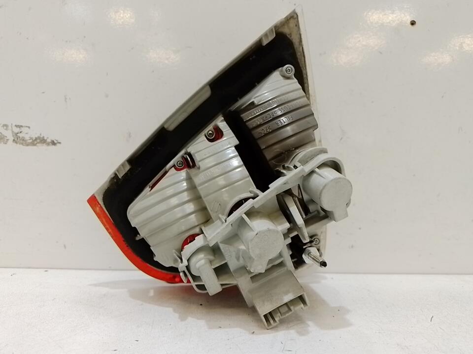 Feu arriere secondaire droit (feux) BMW SERIE 3 E90 PHASE 1 Diesel - 1