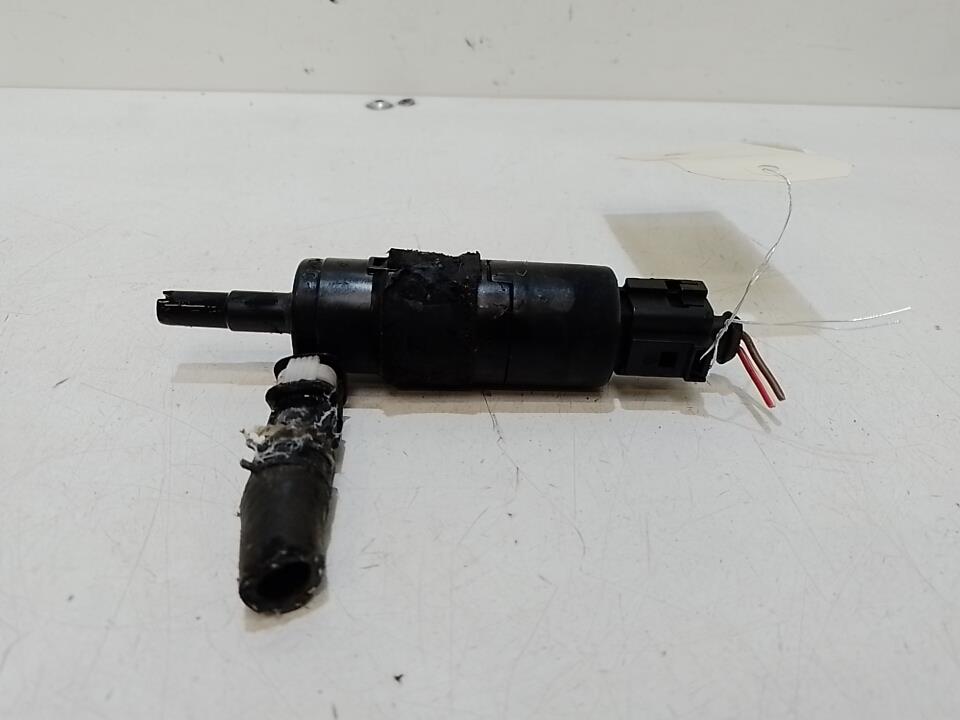 Pompe lave phares AUDI A4 3 AVANT PHASE 1 BREAK Diesel - 1