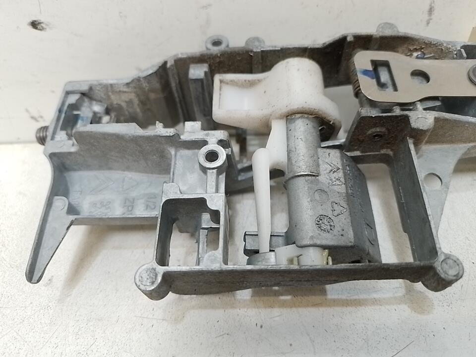 Support poignee porte avant droite PEUGEOT PARTNER 2 PHASE 2 Diesel - 1