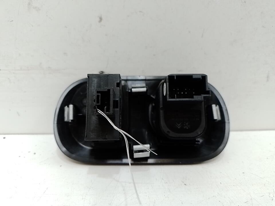 Commande retroviseurs CITROEN C4 CACTUS Diesel - 1