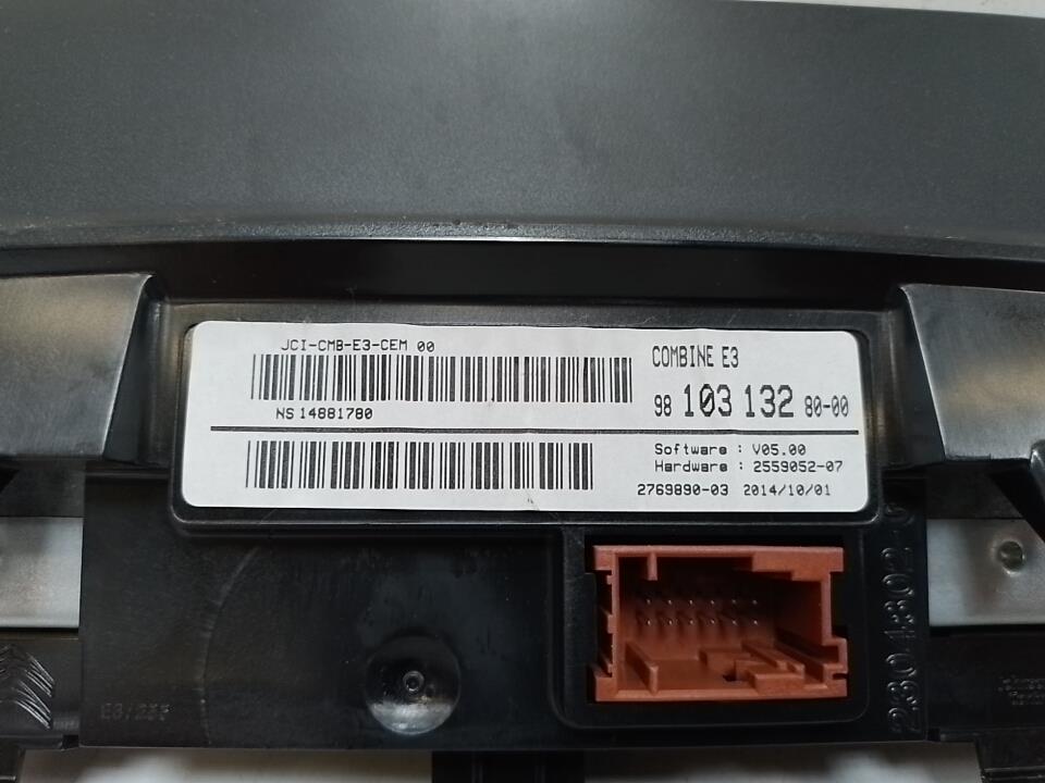 Compteur CITROEN C4 CACTUS Diesel - 1