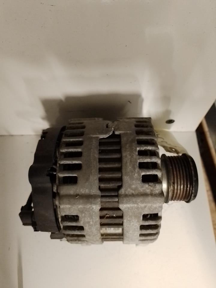 Alternateur VOLKSWAGEN PASSAT 5 BREAK Diesel - 1