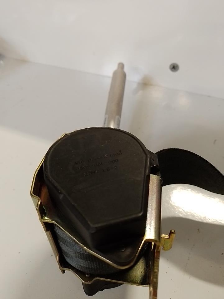 Ceinture avant droit AUDI A6 2 AVANT PHASE 1 BREAK Diesel - 1