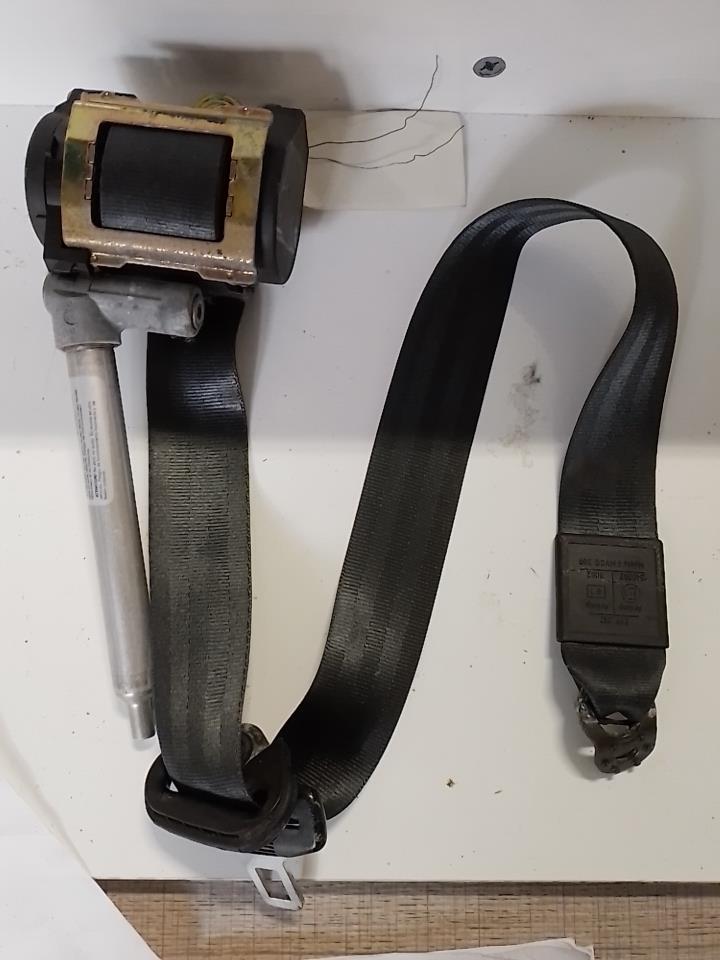 Ceinture avant gauche AUDI A6 2 AVANT PHASE 1 BREAK Diesel - 1