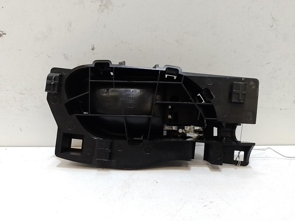 Poignee interieur arriere gauche CITROEN C4 2 PHASE 1 Diesel - 1