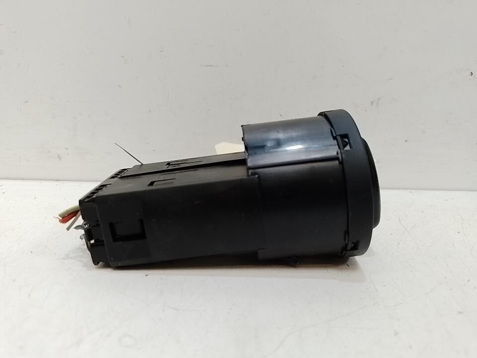 Commande de phare VOLKSWAGEN POLO 5 PHASE 1 Essence - 1