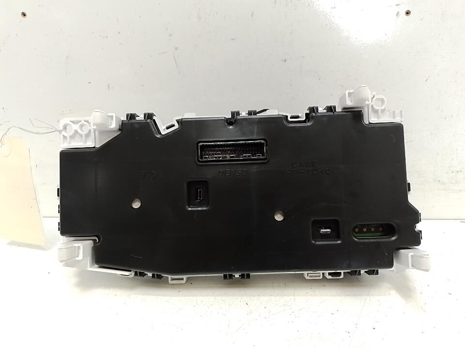 Compteur DAIHATSU TREVIS Essence - 1