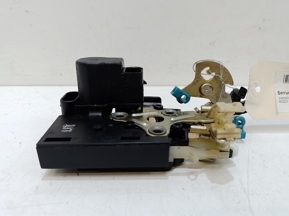 Serrure arriere droit DAEWOO REZZO Essence - 1