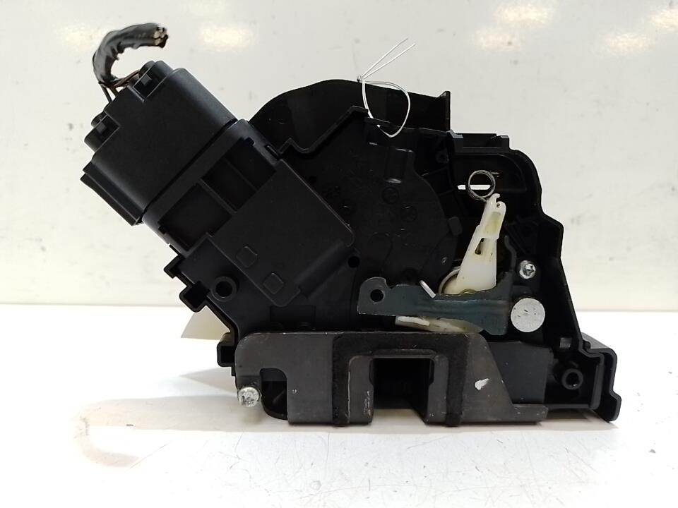 Serrure avant droit FORD FOCUS 2 PHASE 2 Diesel - 1