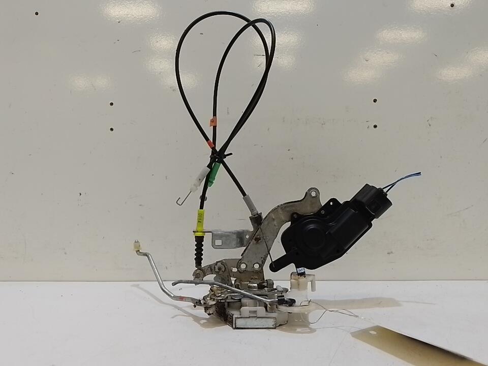 Serrure avant droit DAIHATSU TREVIS Essence - 1