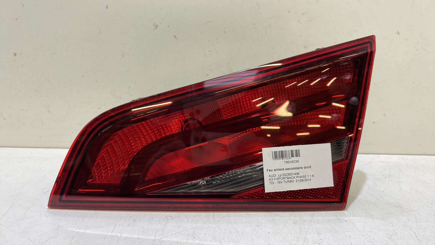 Feu arriere secondaire droit (feux) AUDI A3 3 SPORTBACK PHASE 1 Diesel - 1