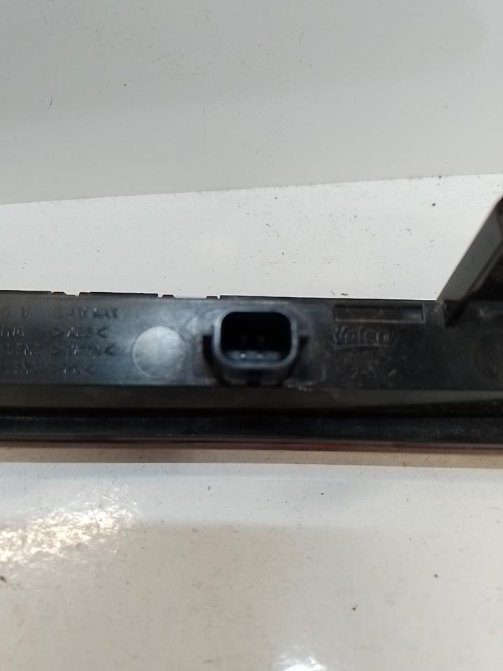 Feu arriere stop central RENAULT MEGANE 4 PHASE 1 BREAK Essence - 1