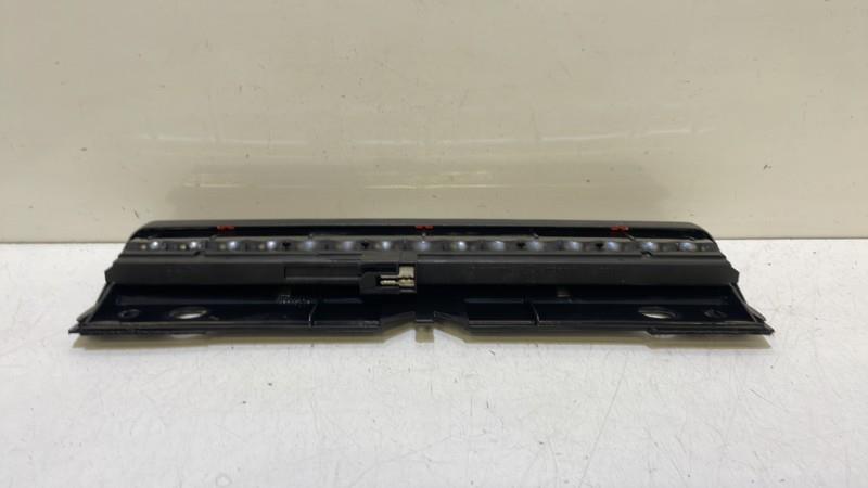 Feu arriere stop central VOLKSWAGEN FOX Essence - 1