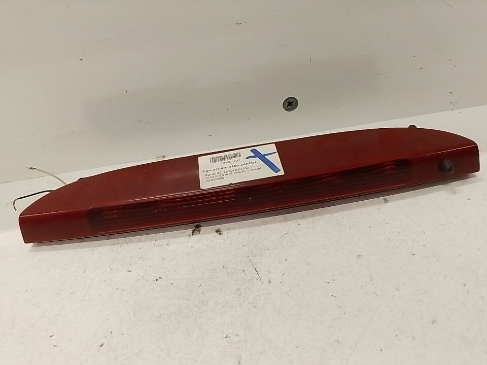 Feu arriere stop central RENAULT CLIO 3 PHASE 1 BREAK Diesel - 1