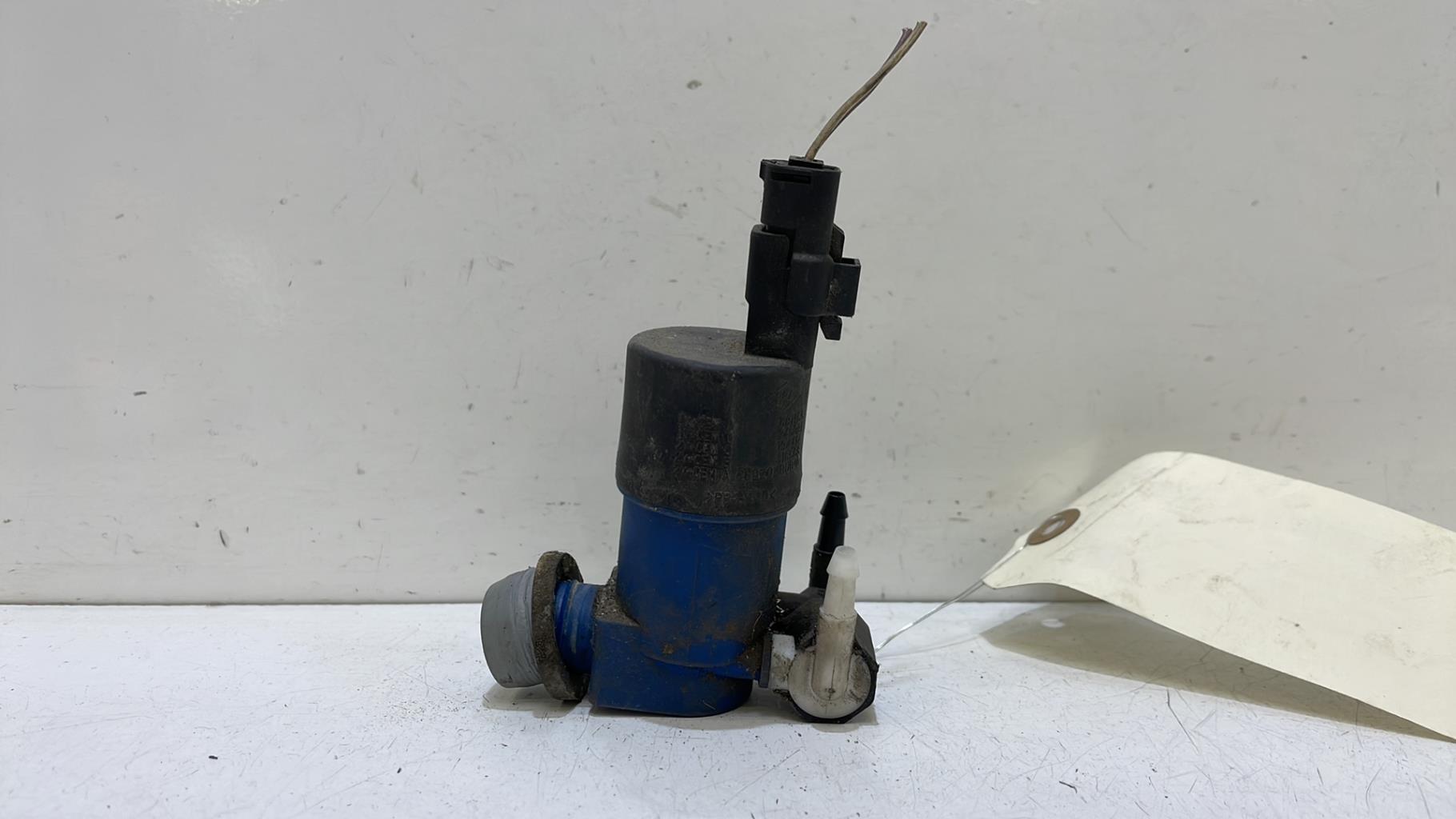 Pompe lave glace avant RENAULT CLIO 3 PHASE 2 BREAK Diesel - 1