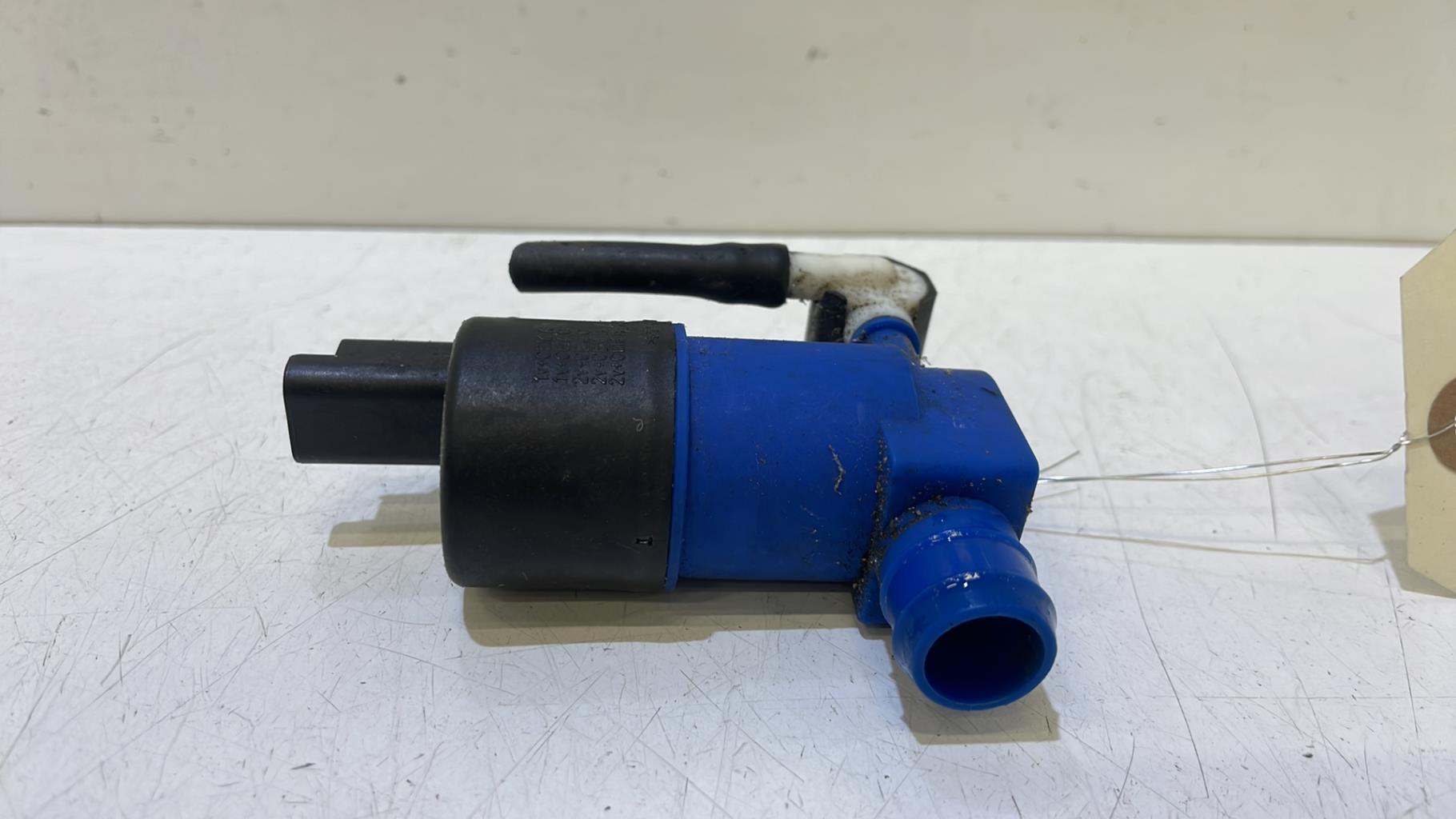 Pompe lave glace avant RENAULT CLIO 4 PHASE 2 Essence - 1