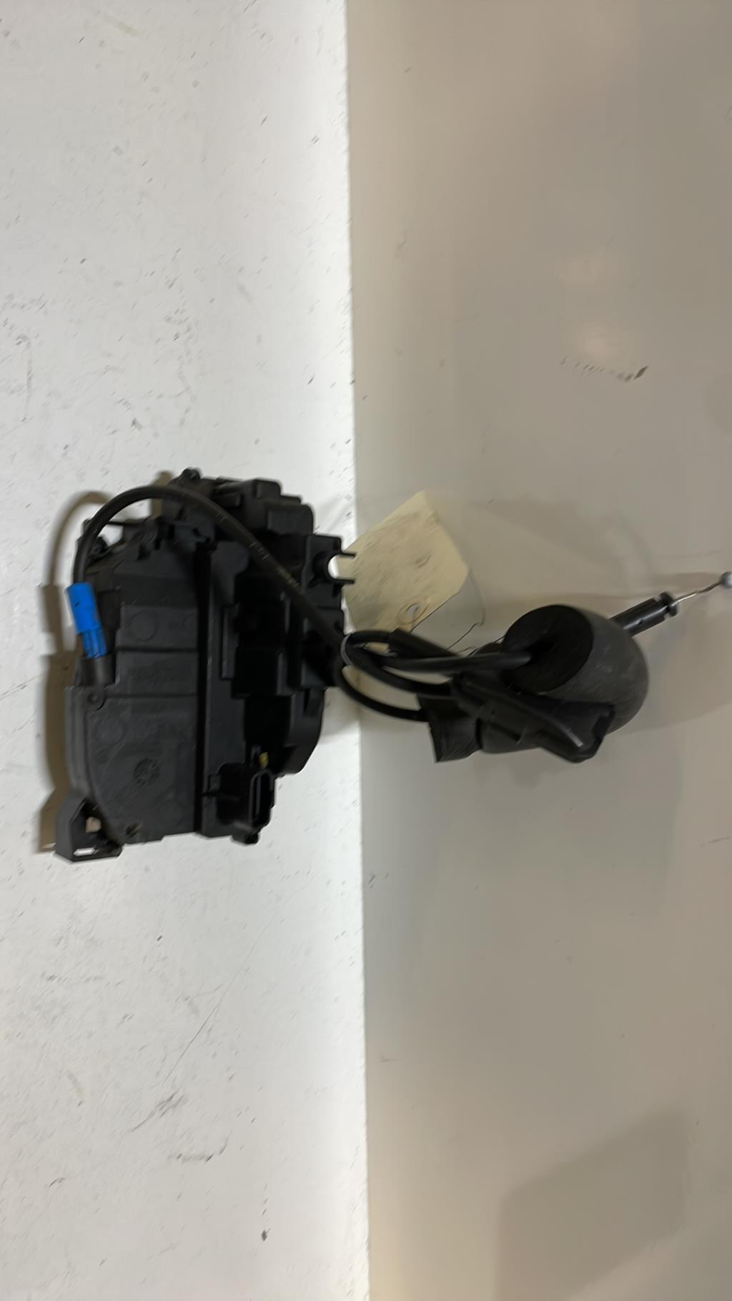 Serrure avant droit RENAULT MEGANE 3 PHASE 2 Diesel - 1