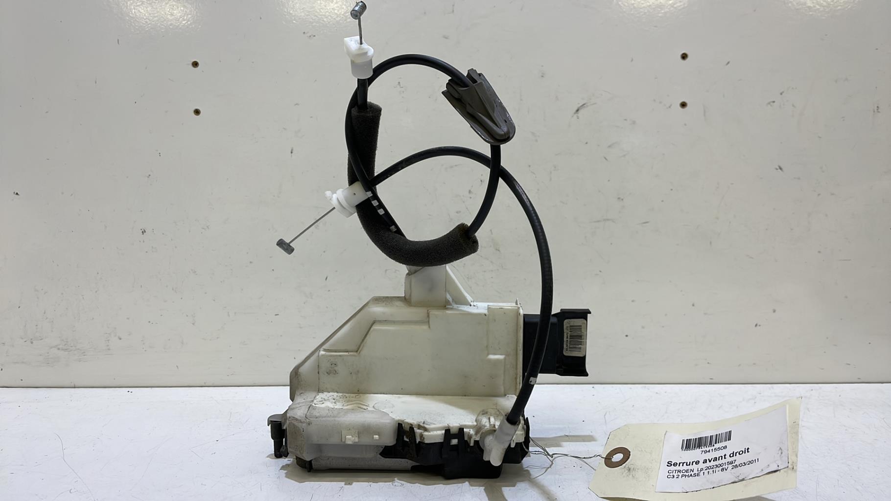 Serrure avant droit CITROEN C3 2 PHASE 1 Essence - 1