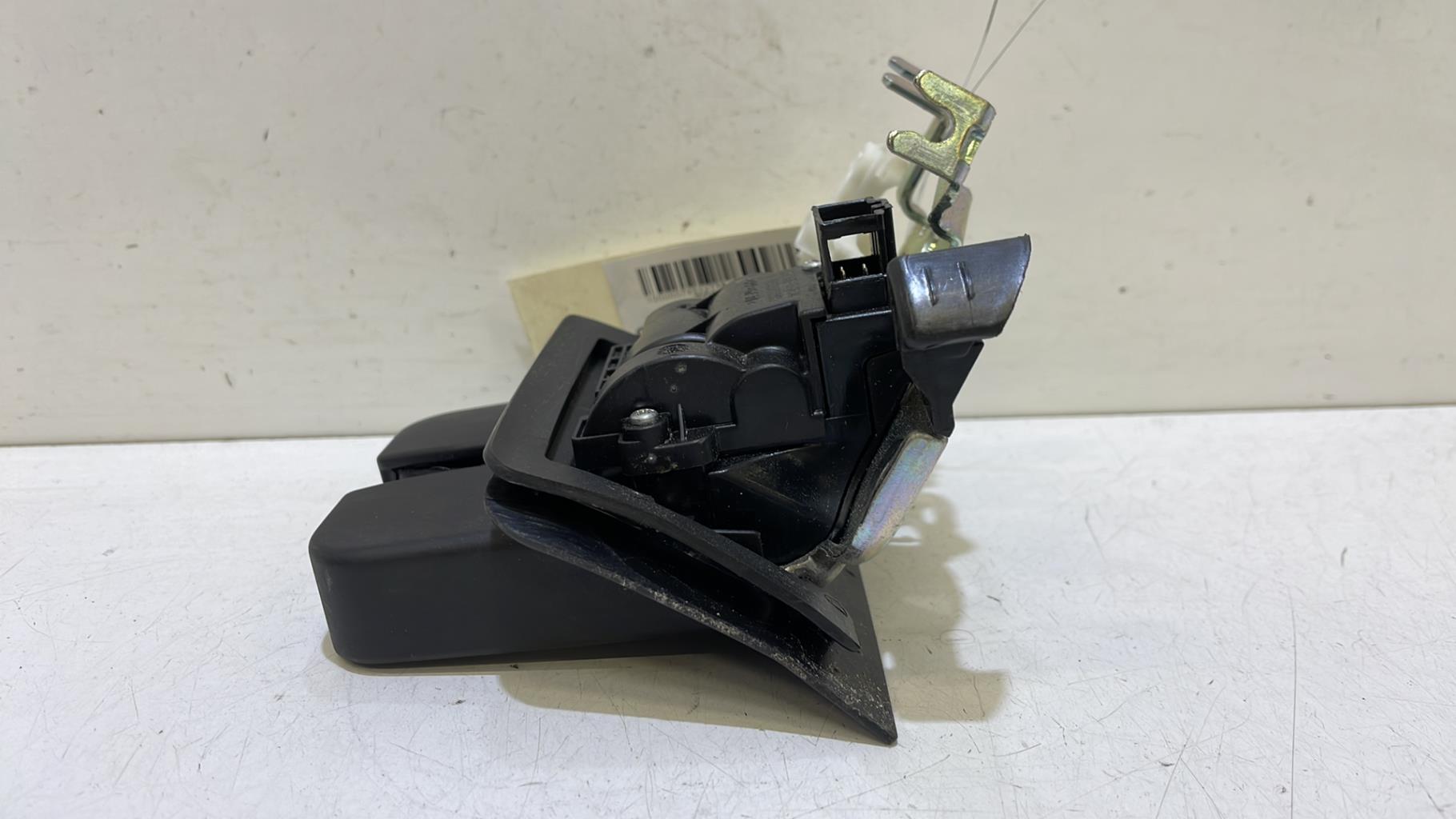 Serrure de coffre AUDI A3 3 SPORTBACK PHASE 1 Diesel - 1