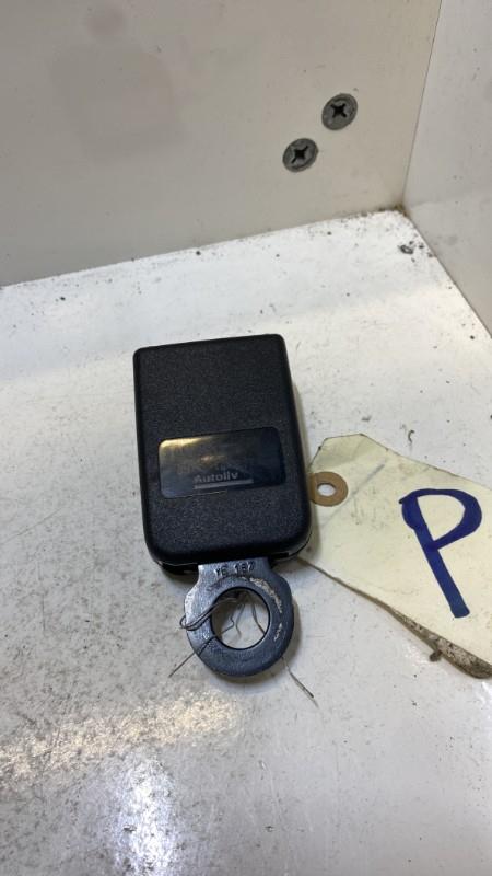 Attache ceinture arriere centrale RENAULT ESPACE 4 PHASE 1 Diesel - 1