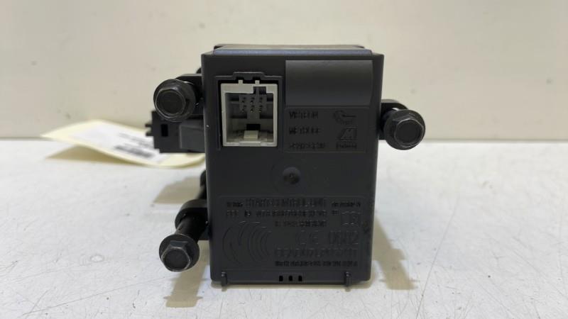 Neiman VOLVO V 70 2 PHASE 1 BREAK Diesel - 1