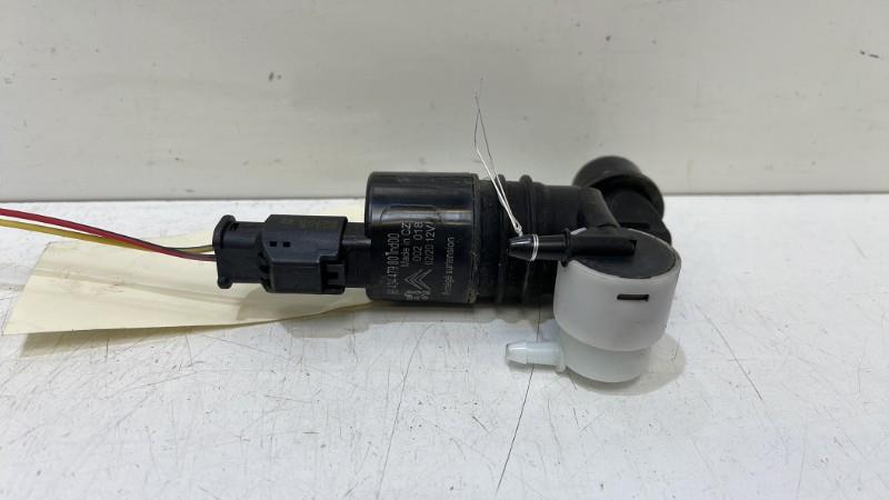 Pompe lave glace avant CITROEN C4 CACTUS Diesel - 1
